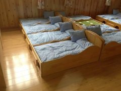 成都幼儿园家具厂家电话实木午睡床玩具柜定做批发